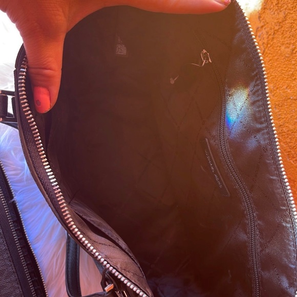 Michael Kors tote and wallet set - Picture 7 of 9